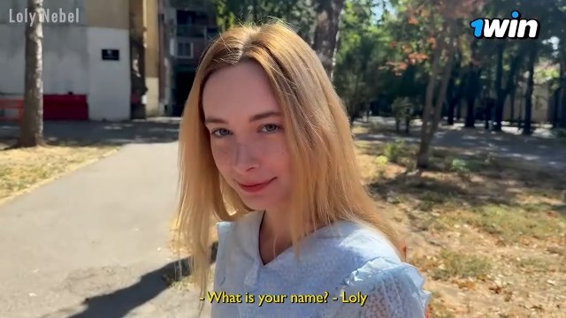 Loly mahasiswi rusia viral ajak kencan asmara ditaman